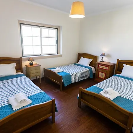 Janota By Acasadascasas Holiday home *